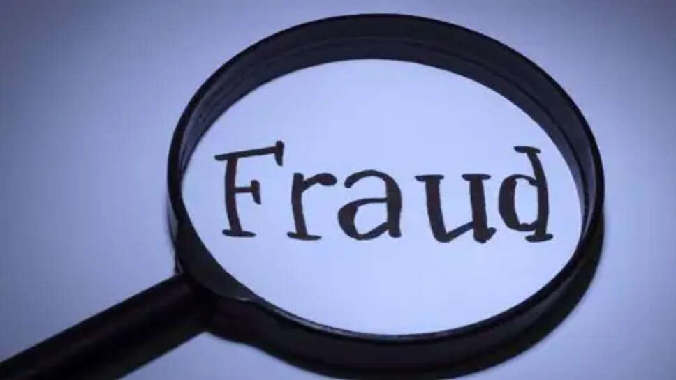 50 करोड़ की जमीन करा ली ट्रांसफर