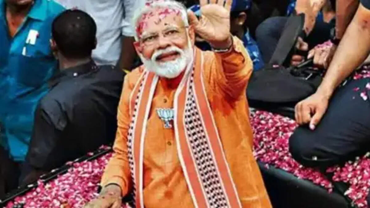 PM मोदी