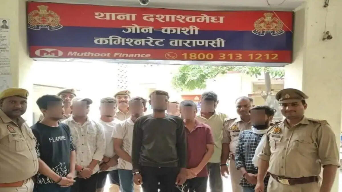 श्रद्धालुओं से ठगी