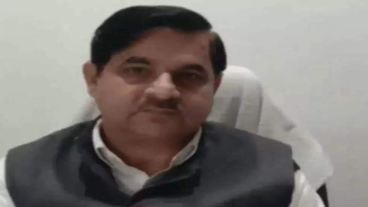 पूर्व BSA जय सिंह