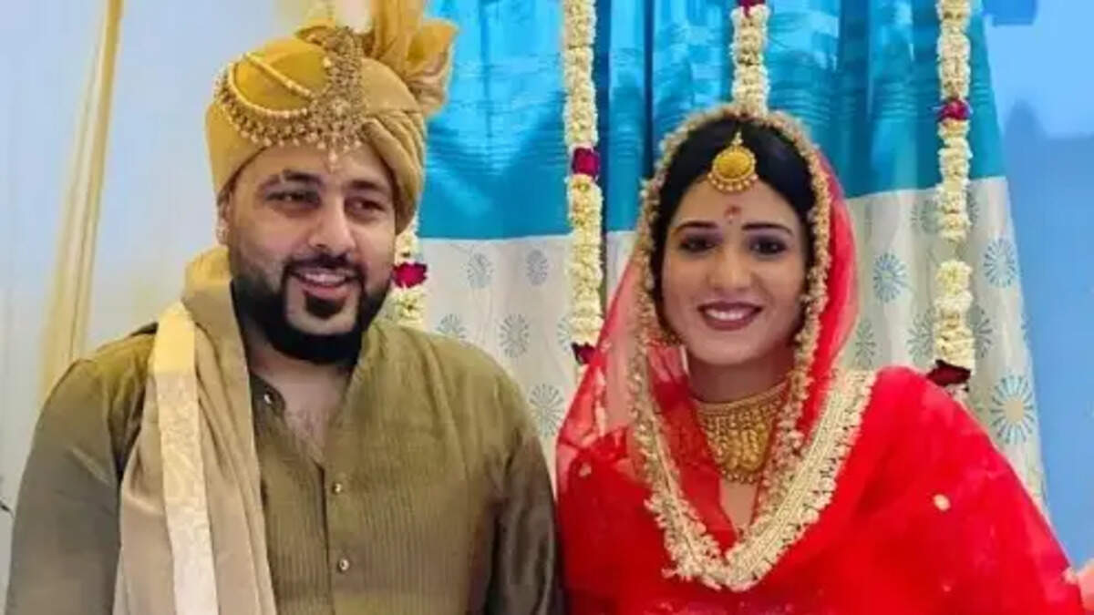 Badshah-Isha Rikhi Separation
