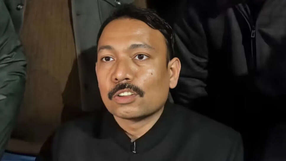  नई राजनीतिक पार्टी के गठन की तैयारी में अलंकार अग्निहोत्री, भाजपा पर साधा निशाना