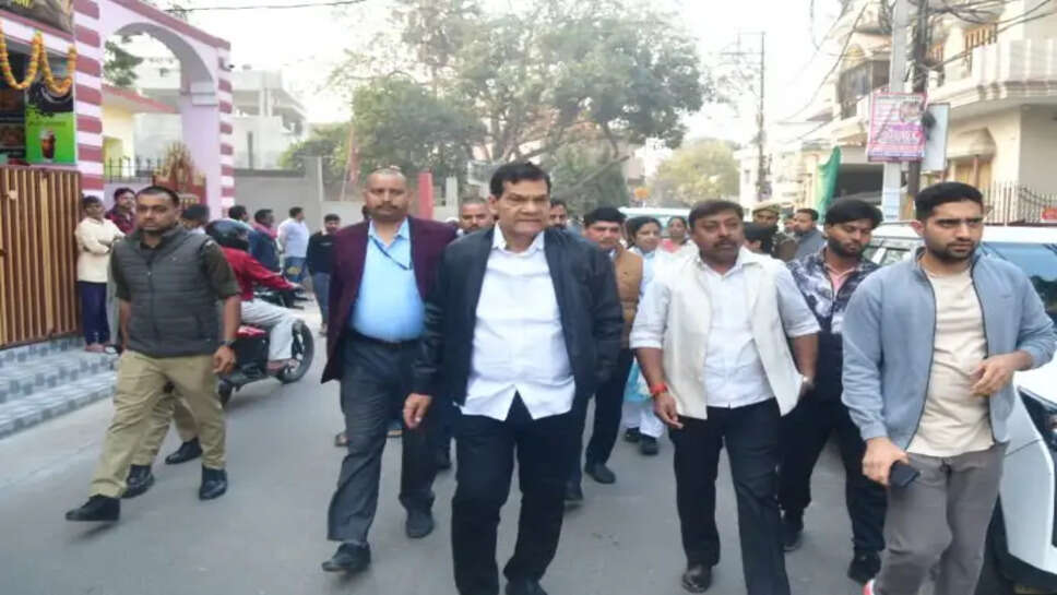 मंत्री ए के शर्मा