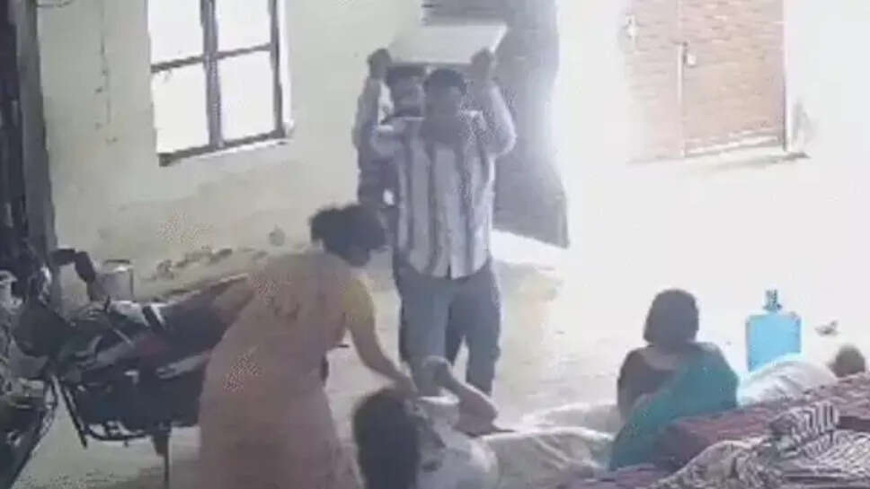 समाजवादी पार्टी महिला मोर्चा जिलाध्यक्ष गार्गी सिंह पटेल