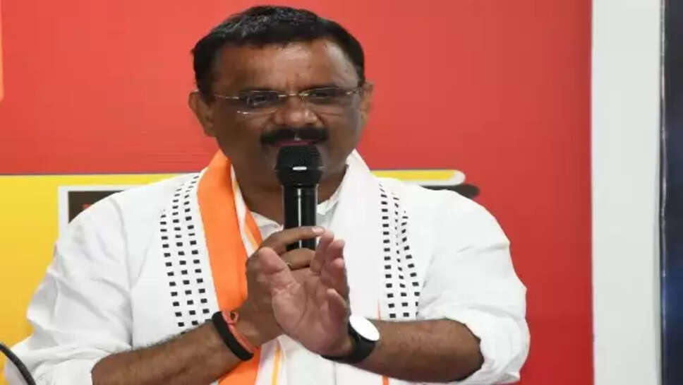 विकास कार्यों पर मेयर सख्त