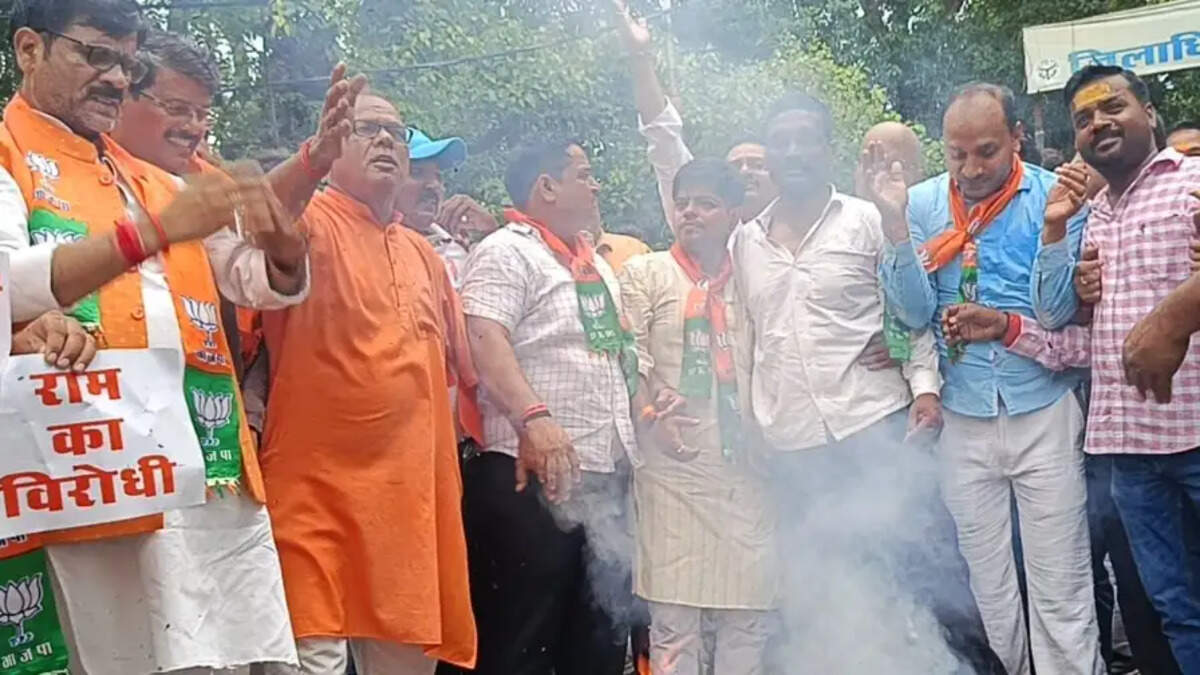 मंत्री रवीन्द्र जायसवाल 