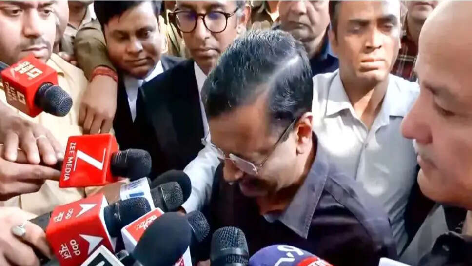 अदालत के फैसले के बाद छलके केजरीवाल के आंसू, कहा- न मैं भ्रष्ट, न AAP बेईमान