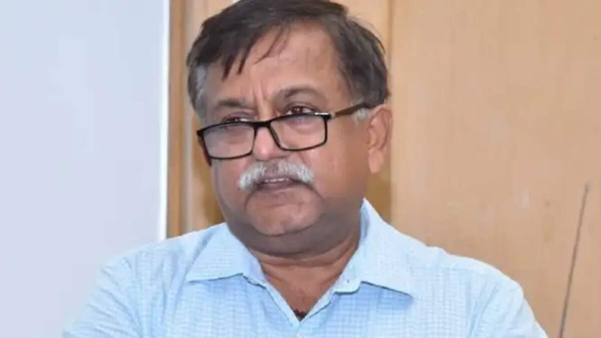  CM योगी के मुख्य सलाहकार अवनीश अवस्थी का कार्यकाल एक साल बढ़ा, 28 फरवरी 2027 तक रहेंगे पद पर