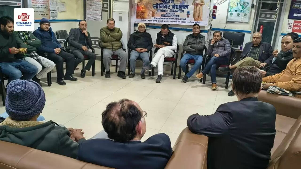 वाराणसी में 72वीं सीनियर नेशनल वॉलीबॉल चैंपियनशिप की तैयारियां तेज, डॉक्टरों-उद्योगपतियों संग अहम बैठक