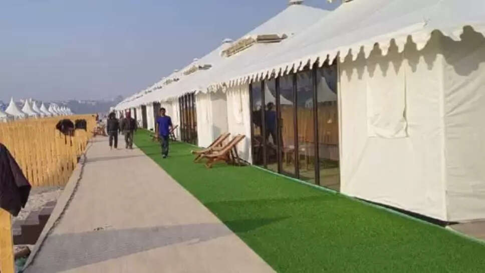 गंगा किनारे टेंट सिटी 
