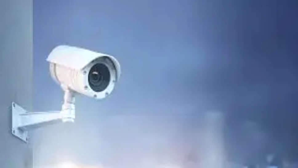  मेड इन इंडिया CCTV अनिवार्य: 1 अप्रैल से बिना STQC प्रमाणन वाले विदेशी कैमरों की बिक्री पर रोक