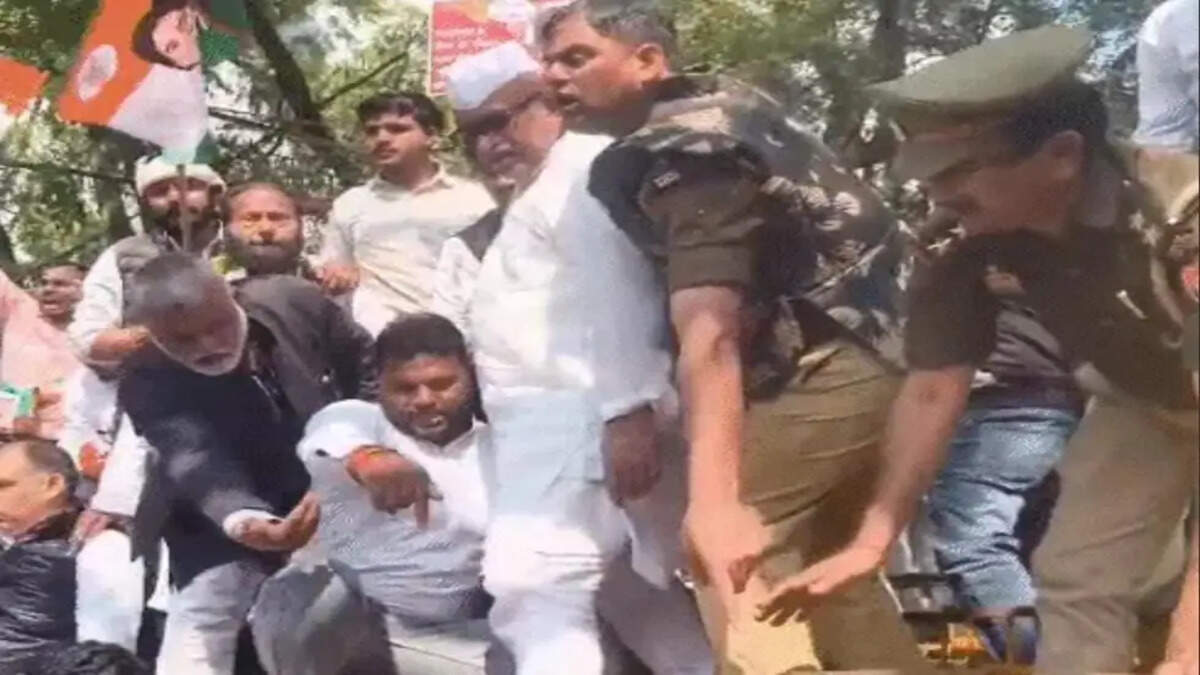 विधानसभा घेराव 