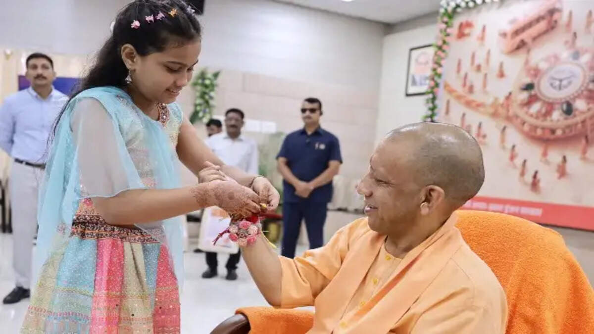 CM योगी