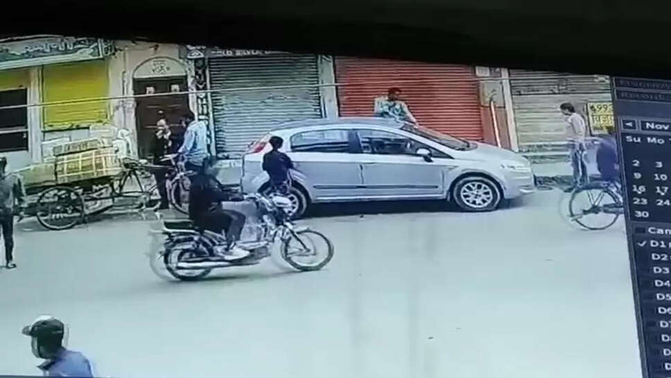 महिला प्रोफेसर