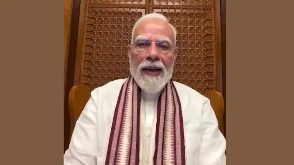 PM मोदी