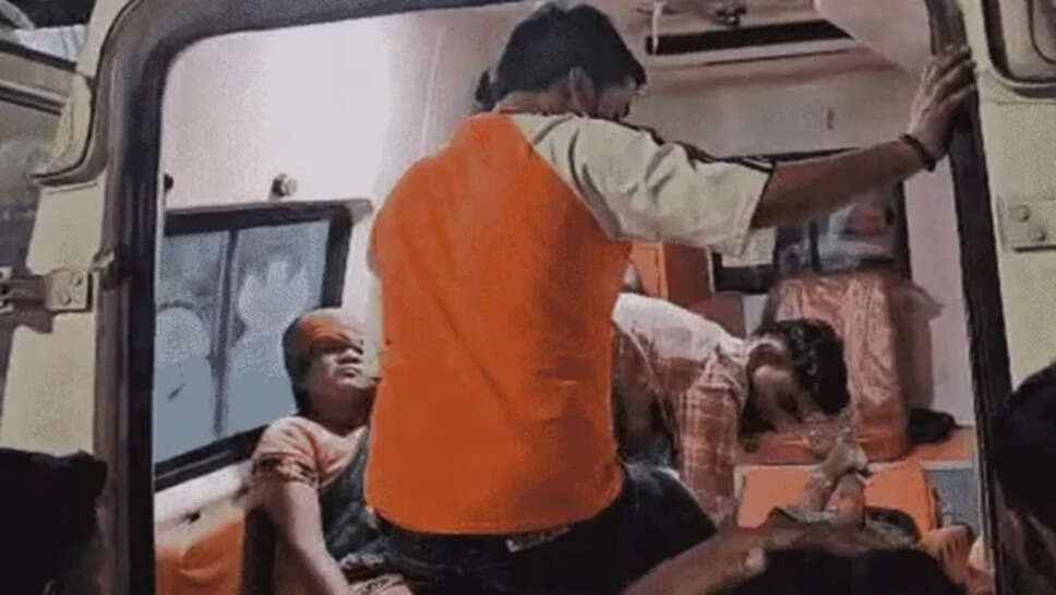  छिंदवाड़ा में भीषण सड़क हादसा: बस-ट्रक की आमने-सामने टक्कर में 10 की मौत, 20 से ज्यादा घायल