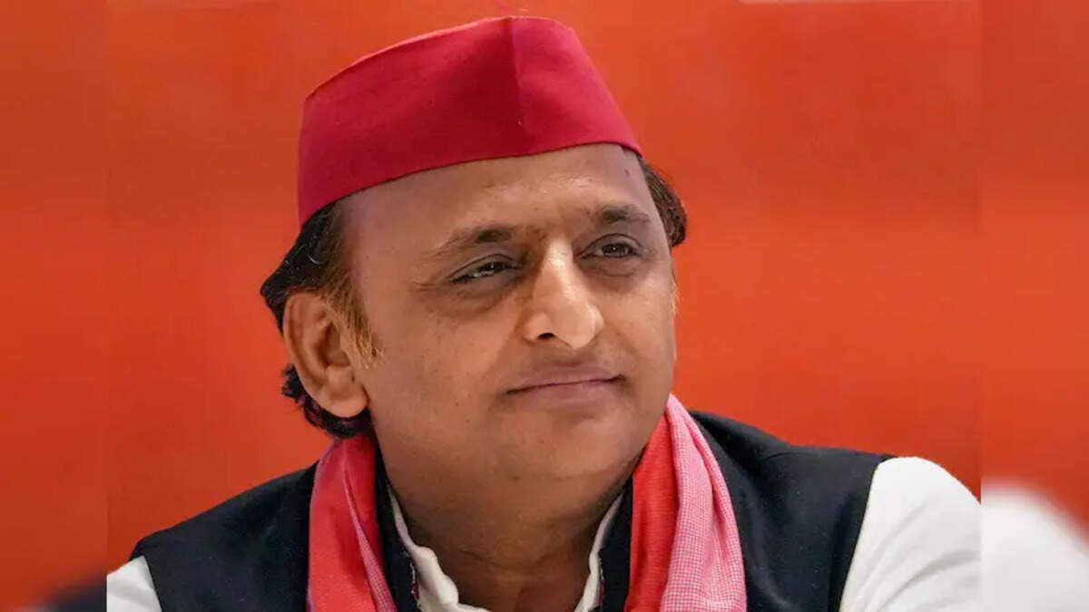  Akhilesh Yadav का हमला: अमेरिका-इजरायल हमलों पर केंद्र की चुप्पी क्यों? बोले&ndash; देश में &lsquo;सरकार-शून्यता&rsquo; का दौर