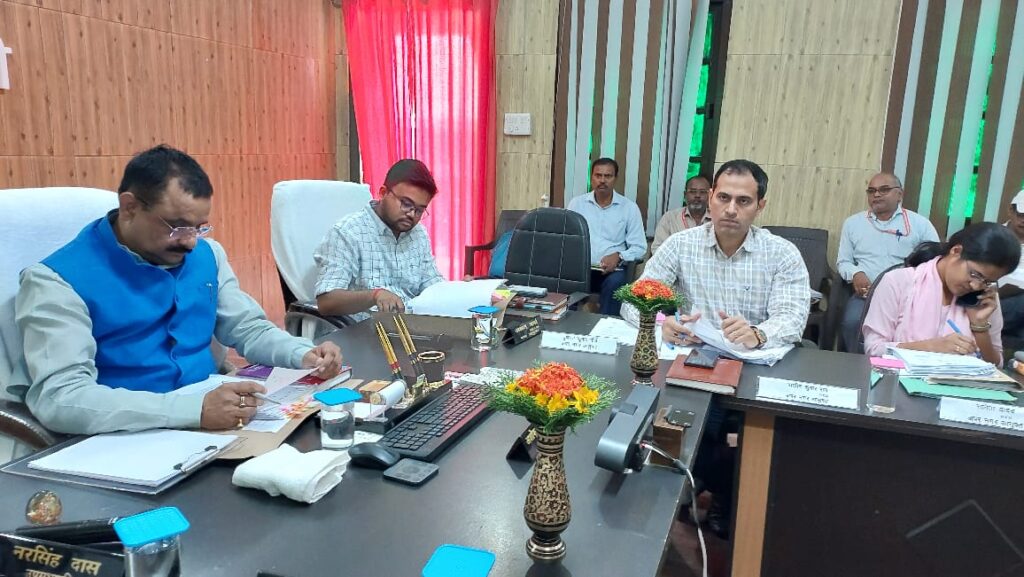 नगर निगम आवासों पर अवैध कब्जे की जांच, सभी आवंटियों को नोटिस और नई किराया नीति पर विचार नगर निगम आवासों पर अवैध कब्जे की जांच, सभी आवंटियों को नोटिस और नई किराया नीति पर विचार नगर निगम आवासों पर अवैध कब्जे की जांच, सभी आवंटियों को नोटिस और नई किराया नीति पर विचार