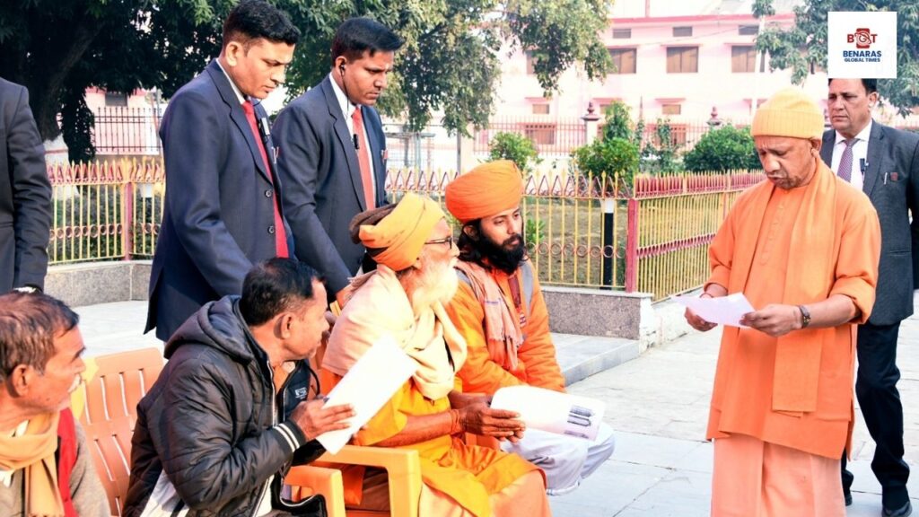 घबराइए मत, हर शिकायत पर कराएंगे प्रभावी कार्रवाई: सीएम योगी ने जनता दर्शन में लोगों से की मुलाकात घबराइए मत, हर शिकायत पर कराएंगे प्रभावी कार्रवाई: सीएम योगी ने जनता दर्शन में लोगों से की मुलाकात घबराइए मत, हर शिकायत पर कराएंगे प्रभावी कार्रवाई: सीएम योगी ने जनता दर्शन में लोगों से की मुलाकात