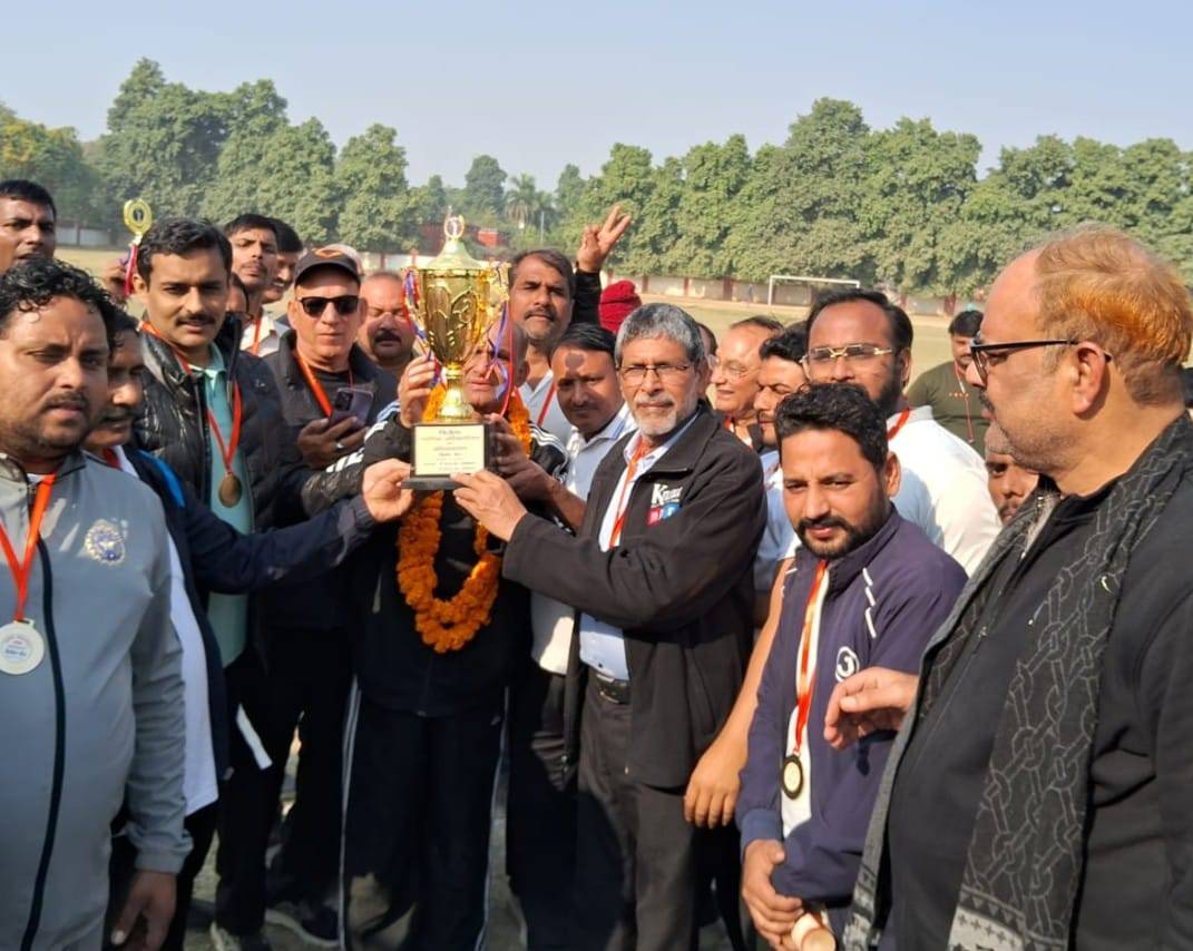 मैत्रीपूर्ण क्रिकेट मैच, न्यायाधीशों की टीम ने अधिवक्ताओं को 18 रनों से हराया