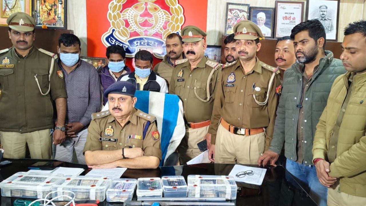 थाना लंका पुलिस ने नकबजनी करने वाले 3 अभियुक्तों को किया गिरफ्तार, 11 लाख 40 हजार रुपये और आभूषण बरामद