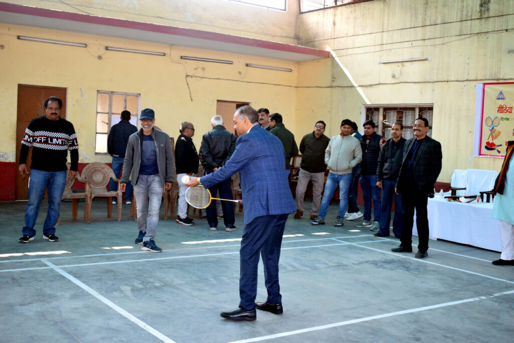आनंद चंदोला खेल महोत्सव: शतरंज, बैडमिंटन और कैरम में खिलाड़ियों का जलवा आनंद चंदोला खेल महोत्सव: शतरंज, बैडमिंटन और कैरम में खिलाड़ियों का जलवा आनंद चंदोला खेल महोत्सव: शतरंज, बैडमिंटन और कैरम में खिलाड़ियों का जलवा