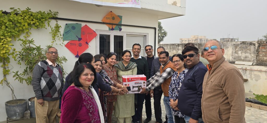 रोटरी क्लब वाराणसी नॉर्थ ने मनाया पतंग महोत्सव, चाइनीज मांझे के बहिष्कार की ली शपथ रोटरी क्लब वाराणसी नॉर्थ ने मनाया पतंग महोत्सव, चाइनीज मांझे के बहिष्कार की ली शपथ रोटरी क्लब वाराणसी नॉर्थ ने मनाया पतंग महोत्सव, चाइनीज मांझे के बहिष्कार की ली शपथ
