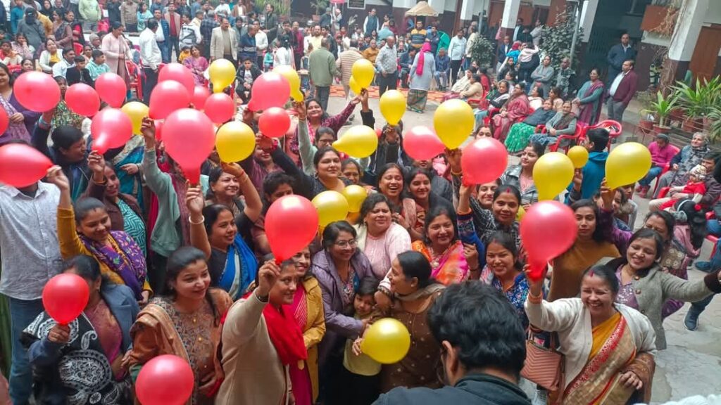 काशी अग्रवाल समाज में नव वर्ष का उल्लास, सफेद पर्ची समर्थकों का उमड़ा जन सैलाब काशी अग्रवाल समाज में नव वर्ष का उल्लास, सफेद पर्ची समर्थकों का उमड़ा जन सैलाब काशी अग्रवाल समाज में नव वर्ष का उल्लास, सफेद पर्ची समर्थकों का उमड़ा जन सैलाब