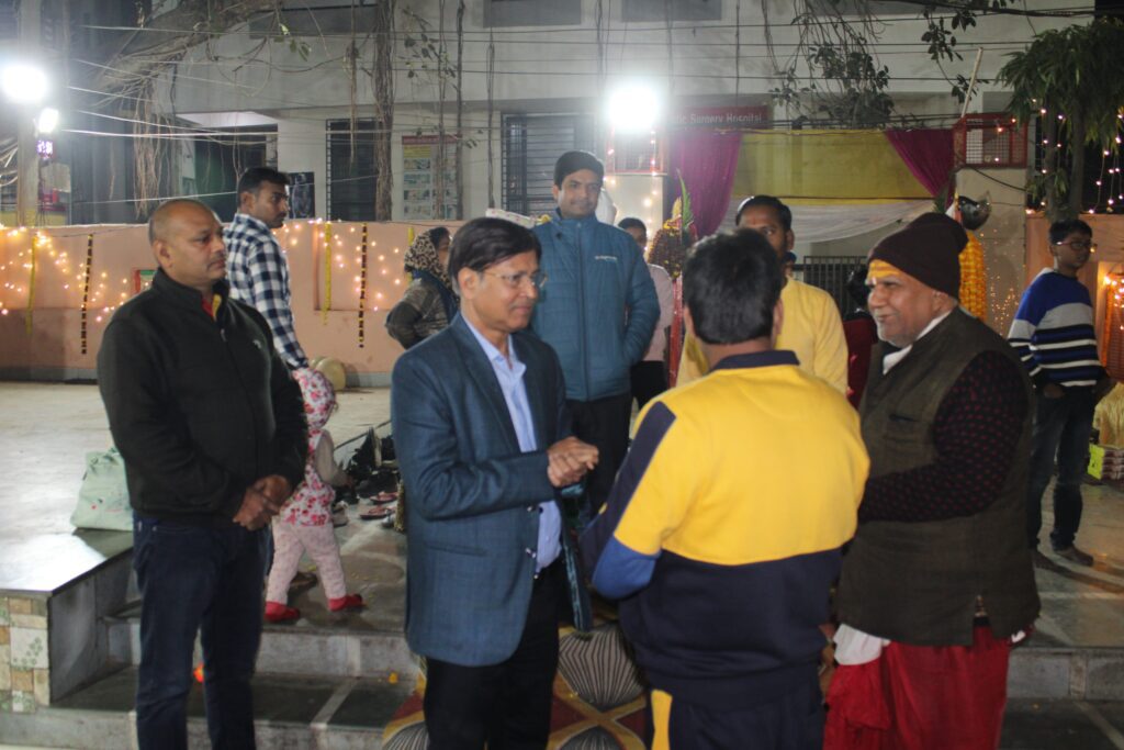 गणेश चौथ : आर. के. नेत्रालय में साप्ताहिक भजन-कीर्तन का आयोजन, डॉ. आर. के. ओझा ने की गणेश आरती गणेश चौथ : आर. के. नेत्रालय में साप्ताहिक भजन-कीर्तन का आयोजन, डॉ. आर. के. ओझा ने की गणेश आरती गणेश चौथ : आर. के. नेत्रालय में साप्ताहिक भजन-कीर्तन का आयोजन, डॉ. आर. के. ओझा ने की गणेश आरती