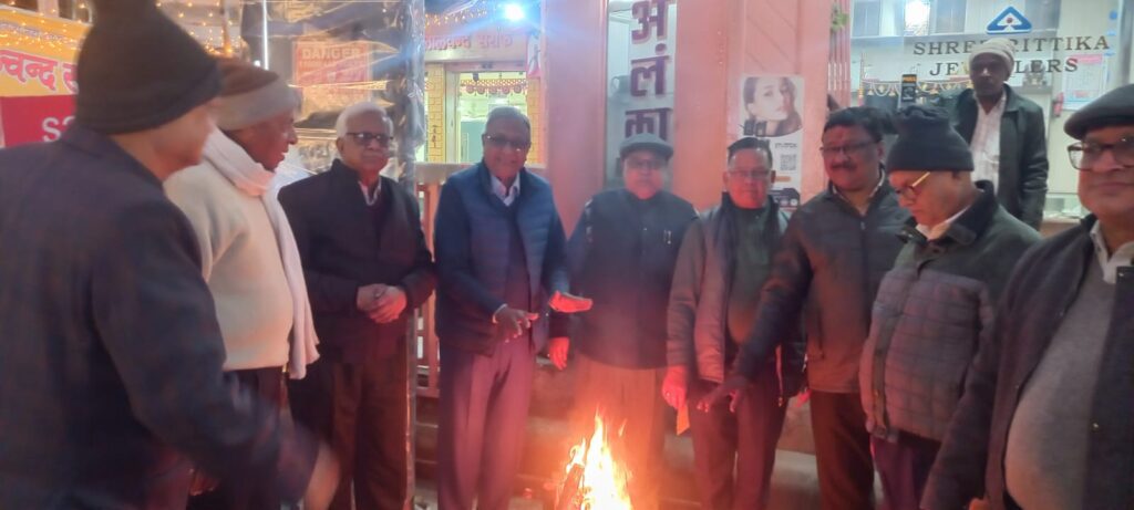 अग्रसेन सेवा संस्थान ने ठंड से बचाव के लिए शुरू की अलाव सेवा, समाजसेवा में नई मिसाल अग्रसेन सेवा संस्थान ने ठंड से बचाव के लिए शुरू की अलाव सेवा, समाजसेवा में नई मिसाल अग्रसेन सेवा संस्थान ने ठंड से बचाव के लिए शुरू की अलाव सेवा, समाजसेवा में नई मिसाल