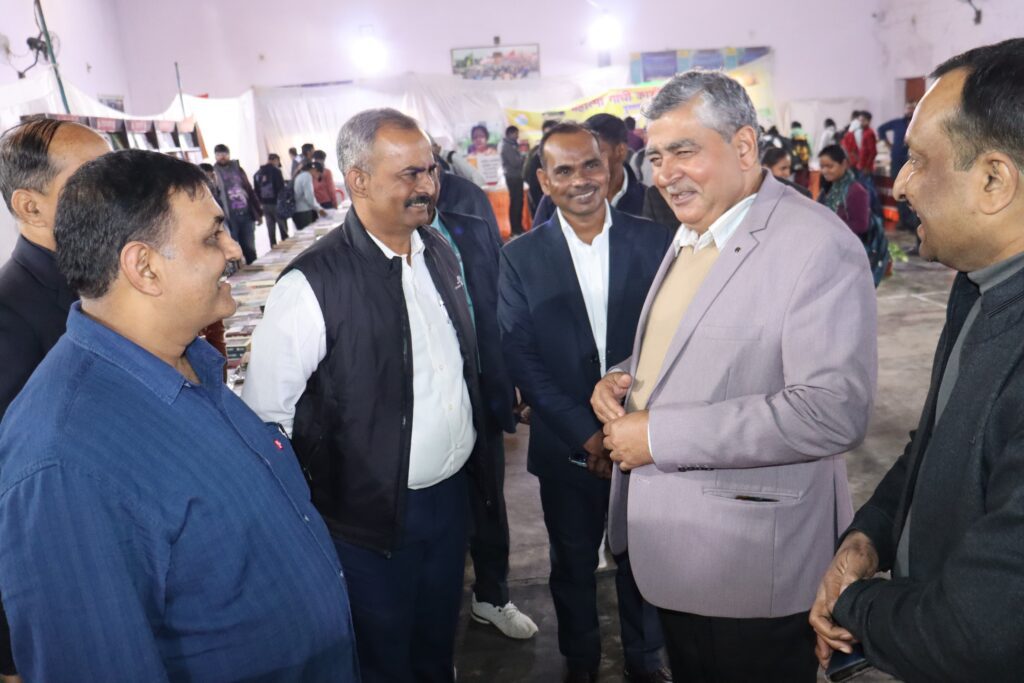 काशी विद्यापीठ में चार दिवसीय पुस्तक मेले का शुभारंभ, कुलपति प्रो. ए.के. त्यागी ने किया उद्घाटन काशी विद्यापीठ में चार दिवसीय पुस्तक मेले का शुभारंभ, कुलपति प्रो. ए.के. त्यागी ने किया उद्घाटन काशी विद्यापीठ में चार दिवसीय पुस्तक मेले का शुभारंभ, कुलपति प्रो. ए.के. त्यागी ने किया उद्घाटन