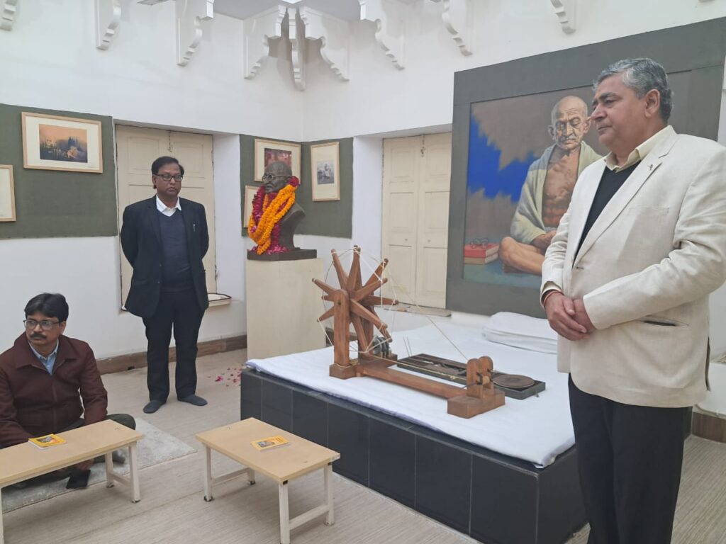 काशी विद्यापीठ में शहीद दिवस पर श्रद्धांजलि अर्पित, वीर सपूतों की भूमि बताया विश्वविद्यालय को काशी विद्यापीठ में शहीद दिवस पर श्रद्धांजलि अर्पित, वीर सपूतों की भूमि बताया विश्वविद्यालय को काशी विद्यापीठ में शहीद दिवस पर श्रद्धांजलि अर्पित, वीर सपूतों की भूमि बताया विश्वविद्यालय को