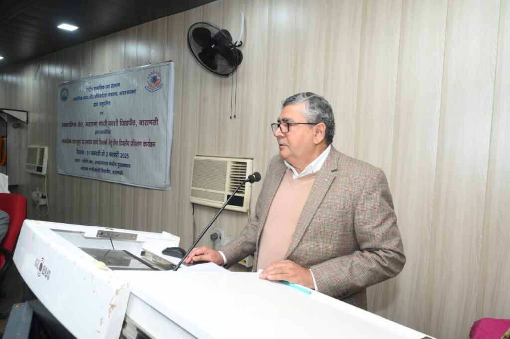 समाज की बुराइयों पर अंकुश लगाने के लिए सामाजिक कार्यकर्ताओं की भूमिका अहम - प्रो. ए.के. त्यागी समाज की बुराइयों पर अंकुश लगाने के लिए सामाजिक कार्यकर्ताओं की भूमिका अहम - प्रो. ए.के. त्यागी समाज की बुराइयों पर अंकुश लगाने के लिए सामाजिक कार्यकर्ताओं की भूमिका अहम - प्रो. ए.के. त्यागी