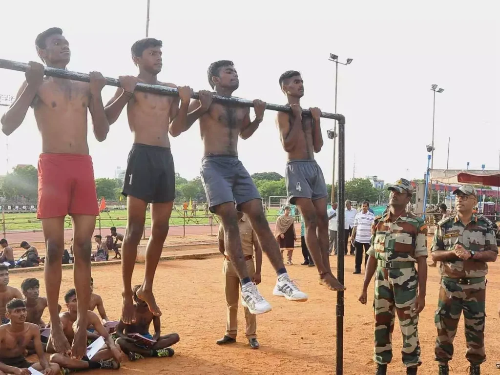 युवाओं के लिए सुनहरा मौका: लखनऊ में 10 से 19 जनवरी तक होगी अग्निवीर भर्ती रैली, देखें पूरा शेड्यूल युवाओं के लिए सुनहरा मौका: लखनऊ में 10 से 19 जनवरी तक होगी अग्निवीर भर्ती रैली, देखें पूरा शेड्यूल युवाओं के लिए सुनहरा मौका: लखनऊ में 10 से 19 जनवरी तक होगी अग्निवीर भर्ती रैली, देखें पूरा शेड्यूल