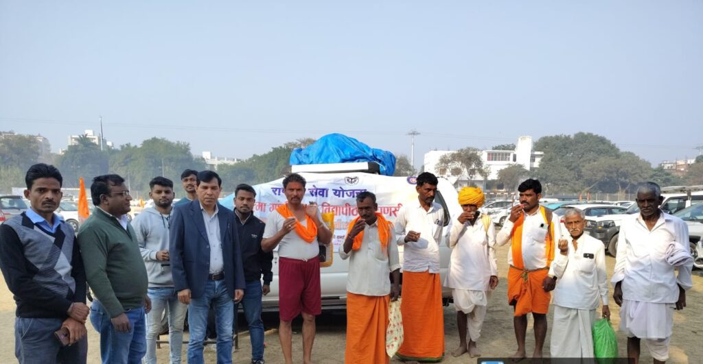 काशी विद्यापीठ के एनएसएस स्वयंसेवकों का सेवा कार्य जारी, दर्शनार्थियों को मिला सहयोग और अल्पाहार काशी विद्यापीठ के एनएसएस स्वयंसेवकों का सेवा कार्य जारी, दर्शनार्थियों को मिला सहयोग और अल्पाहार काशी विद्यापीठ के एनएसएस स्वयंसेवकों का सेवा कार्य जारी, दर्शनार्थियों को मिला सहयोग और अल्पाहार