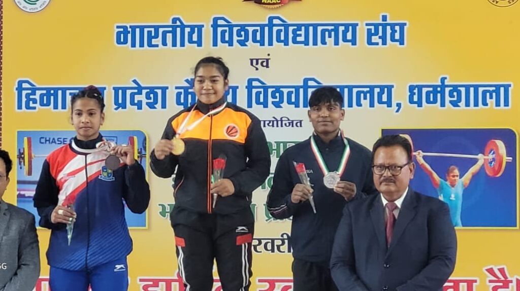 काशी विद्यापीठ की शगुन राव ने अखिल भारतीय वेट लिफ्टिंग प्रतियोगिता में जीता सिल्वर मेडल काशी विद्यापीठ की शगुन राव ने अखिल भारतीय वेट लिफ्टिंग प्रतियोगिता में जीता सिल्वर मेडल काशी विद्यापीठ की शगुन राव ने अखिल भारतीय वेट लिफ्टिंग प्रतियोगिता में जीता सिल्वर मेडल