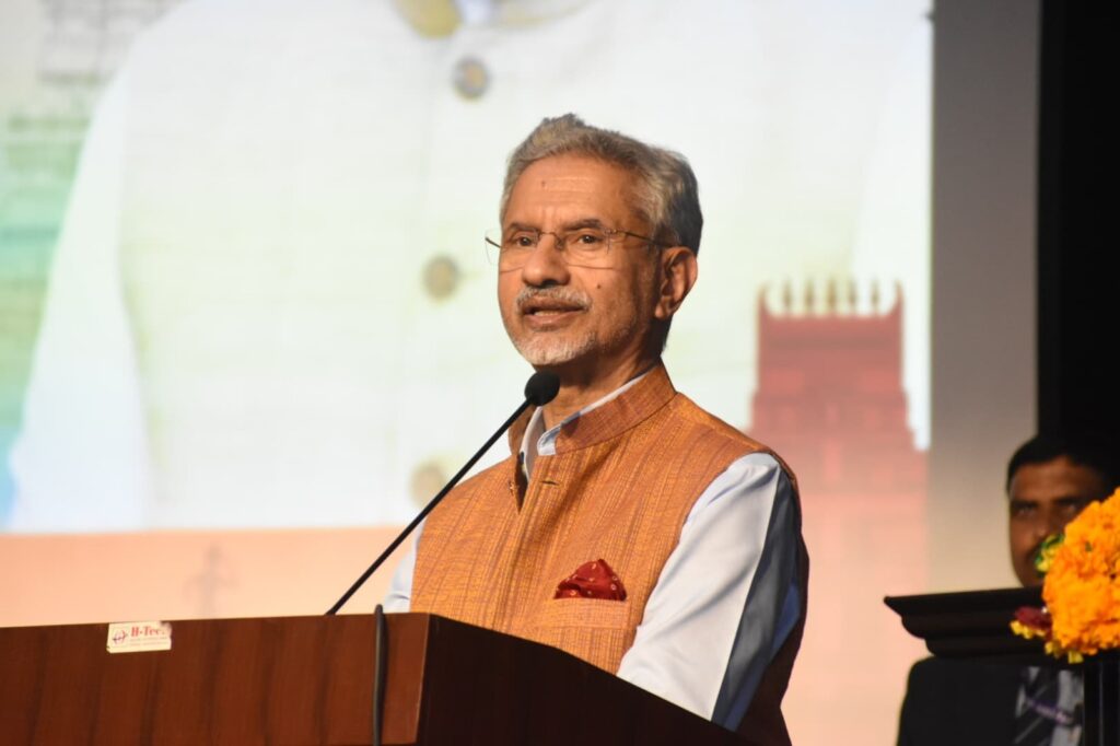 भारत में AI के विशाल उपयोग की क्षमता: विदेश मंत्री एस. जयशंकर भारत में AI के विशाल उपयोग की क्षमता: विदेश मंत्री एस. जयशंकर भारत में AI के विशाल उपयोग की क्षमता: विदेश मंत्री एस. जयशंकर