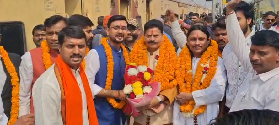 भैया लाल पटेल की निर्मम हत्या पर गरमाई सियासत, विश्व हिंदू रक्षा परिषद ने की कड़ी कार्रवाई की मांग भैया लाल पटेल की निर्मम हत्या पर गरमाई सियासत, विश्व हिंदू रक्षा परिषद ने की कड़ी कार्रवाई की मांग भैया लाल पटेल की निर्मम हत्या पर गरमाई सियासत, विश्व हिंदू रक्षा परिषद ने की कड़ी कार्रवाई की मांग