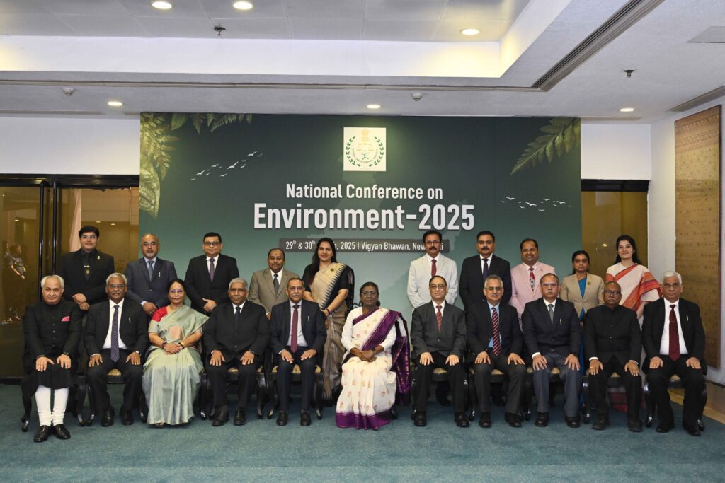 Environment 2025: राष्ट्रपति द्रौपदी मुर्मू पर्यावरण संरक्षण की अपील, आदिवासी जीवनशैली से प्रेरणा लेने पर दिया जोर Environment 2025: राष्ट्रपति द्रौपदी मुर्मू पर्यावरण संरक्षण की अपील, आदिवासी जीवनशैली से प्रेरणा लेने पर दिया जोर Environment 2025: राष्ट्रपति द्रौपदी मुर्मू पर्यावरण संरक्षण की अपील, आदिवासी जीवनशैली से प्रेरणा लेने पर दिया जोर