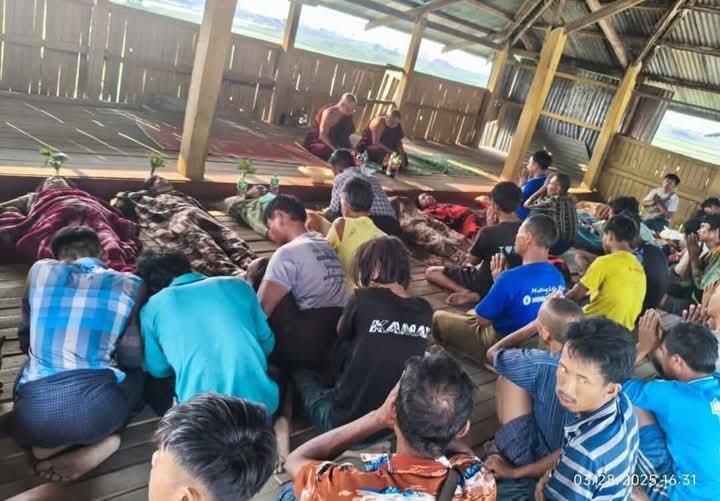Myanmar 16th Earthquake : 24 घंटे में 16वां झटका, 4.7 तीव्रता का भूकंप, दहशत में लोग Myanmar 16th Earthquake : 24 घंटे में 16वां झटका, 4.7 तीव्रता का भूकंप, दहशत में लोग Myanmar 16th Earthquake : 24 घंटे में 16वां झटका, 4.7 तीव्रता का भूकंप, दहशत में लोग