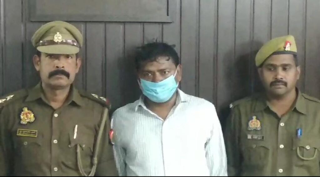 वाराणसी में अंतरराज्यीय चरस तस्कर गिरफ्तार, एसटीएफ और पुलिस की संयुक्त कार्रवाई में बड़ी सफलता वाराणसी में अंतरराज्यीय चरस तस्कर गिरफ्तार, एसटीएफ और पुलिस की संयुक्त कार्रवाई में बड़ी सफलता वाराणसी में अंतरराज्यीय चरस तस्कर गिरफ्तार, एसटीएफ और पुलिस की संयुक्त कार्रवाई में बड़ी सफलता
