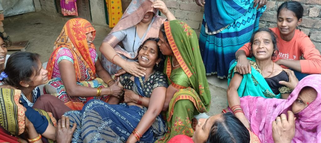 Varanasi: कुएं में मिला लापता किशोर का शव, जांच में जुटी पुलिस Varanasi