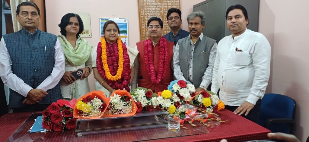 KASHI VIDYAPITH : प्रो. रेखा बनीं समाज विज्ञान संकायाध्यक्ष, शिक्षाविद और राष्ट्रीय स्तर की शूटर भी प्रो. ब्रजेश कुमार सिंह, भारती रस्तोगी, तेजबहादुर सिंह, सुशील कुमार गौतम,