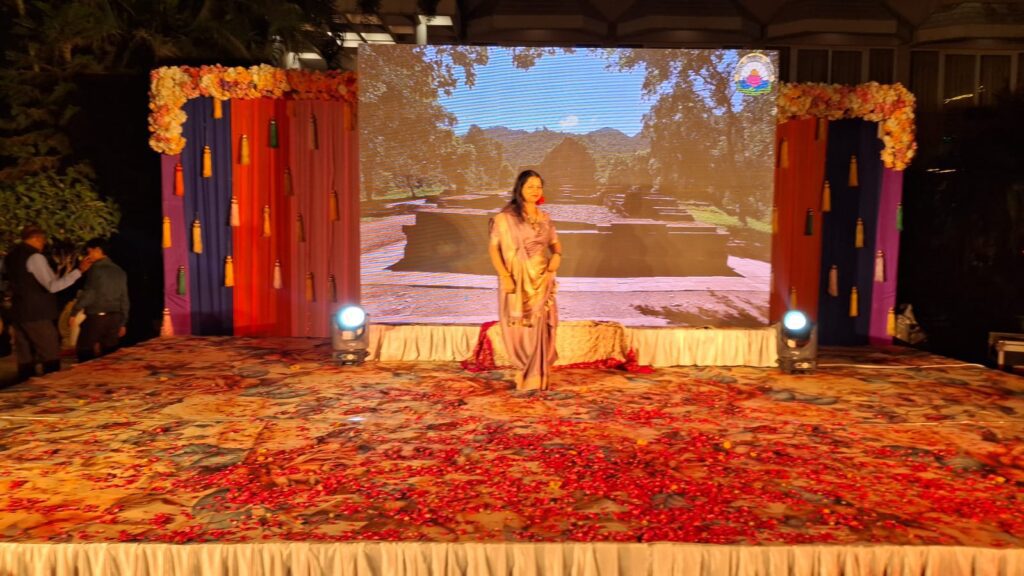 Phaguni Bayar : भारत विकास परिषद काशी ने वाराणसी में आयोजित किया भव्य होली मिलन समारोह Phaguni Bayar : भारत विकास परिषद काशी ने वाराणसी में आयोजित किया भव्य होली मिलन समारोह Phaguni Bayar : भारत विकास परिषद काशी ने वाराणसी में आयोजित किया भव्य होली मिलन समारोह