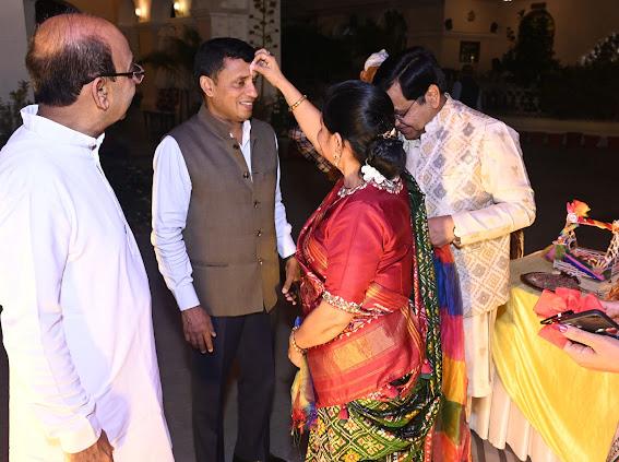 Phaguni Bayar : भारत विकास परिषद काशी ने वाराणसी में आयोजित किया भव्य होली मिलन समारोह Phaguni Bayar : भारत विकास परिषद काशी ने वाराणसी में आयोजित किया भव्य होली मिलन समारोह Phaguni Bayar : भारत विकास परिषद काशी ने वाराणसी में आयोजित किया भव्य होली मिलन समारोह