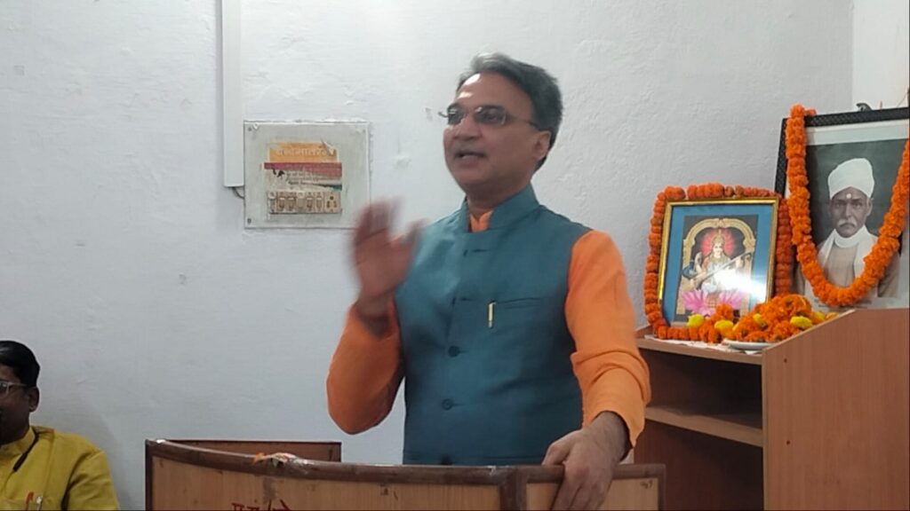 CDS Exam 2025 : अभिभावकों की मेहनत से बच्चों ने पाया मुकाम CDS Exam 2025 : अभिभावकों की मेहनत से बच्चों ने पाया मुकाम CDS Exam 2025 : अभिभावकों की मेहनत से बच्चों ने पाया मुकाम