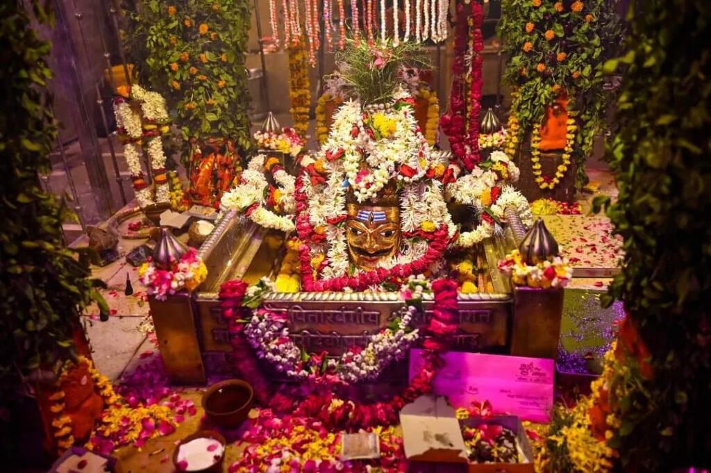 Manikarnika Ghat festival : त्रिदिवसीय बाबा महाश्मशान नाथ श्रृंगार महोत्सव 2 अप्रैल से शुरू Manikarnika Ghat festival : त्रिदिवसीय बाबा महाश्मशान नाथ श्रृंगार महोत्सव 2 अप्रैल से शुरू Manikarnika Ghat festival : त्रिदिवसीय बाबा महाश्मशान नाथ श्रृंगार महोत्सव 2 अप्रैल से शुरू