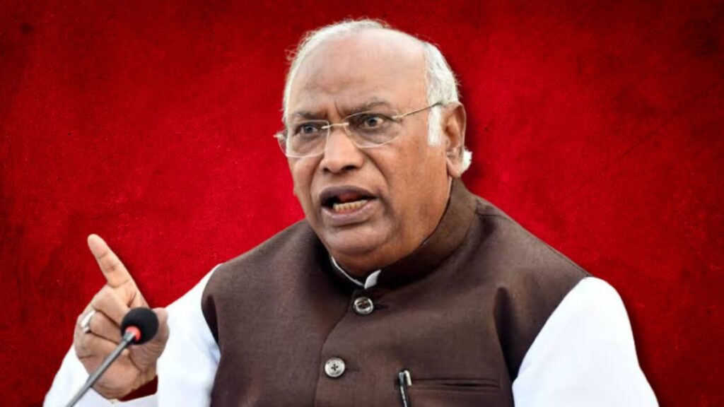 Bihar: कांग्रेस अध्यक्ष खरगे का बड़ा संदेश, कहा अब लड़ाई जय बापू, जय भीम और जय संविधान की Bihar: कांग्रेस अध्यक्ष खरगे का बड़ा संदेश, कहा अब लड़ाई जय बापू, जय भीम और जय संविधान की Bihar: कांग्रेस अध्यक्ष खरगे का बड़ा संदेश, कहा अब लड़ाई जय बापू, जय भीम और जय संविधान की