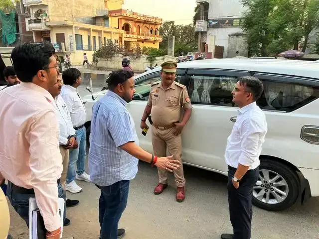 Varanasi DM : लहरतारा-बीएचयू-रवींद्रपुरी मार्ग का जिलाधिकारी ने किया औचक निरीक्षण, विकास कार्यों की गुणवत्ता पर दिया विशेष जोर Varanasi DM : लहरतारा-बीएचयू-रवींद्रपुरी मार्ग का जिलाधिकारी ने किया औचक निरीक्षण, विकास कार्यों की गुणवत्ता पर दिया विशेष जोर Varanasi DM : लहरतारा-बीएचयू-रवींद्रपुरी मार्ग का जिलाधिकारी ने किया औचक निरीक्षण, विकास कार्यों की गुणवत्ता पर दिया विशेष जोर