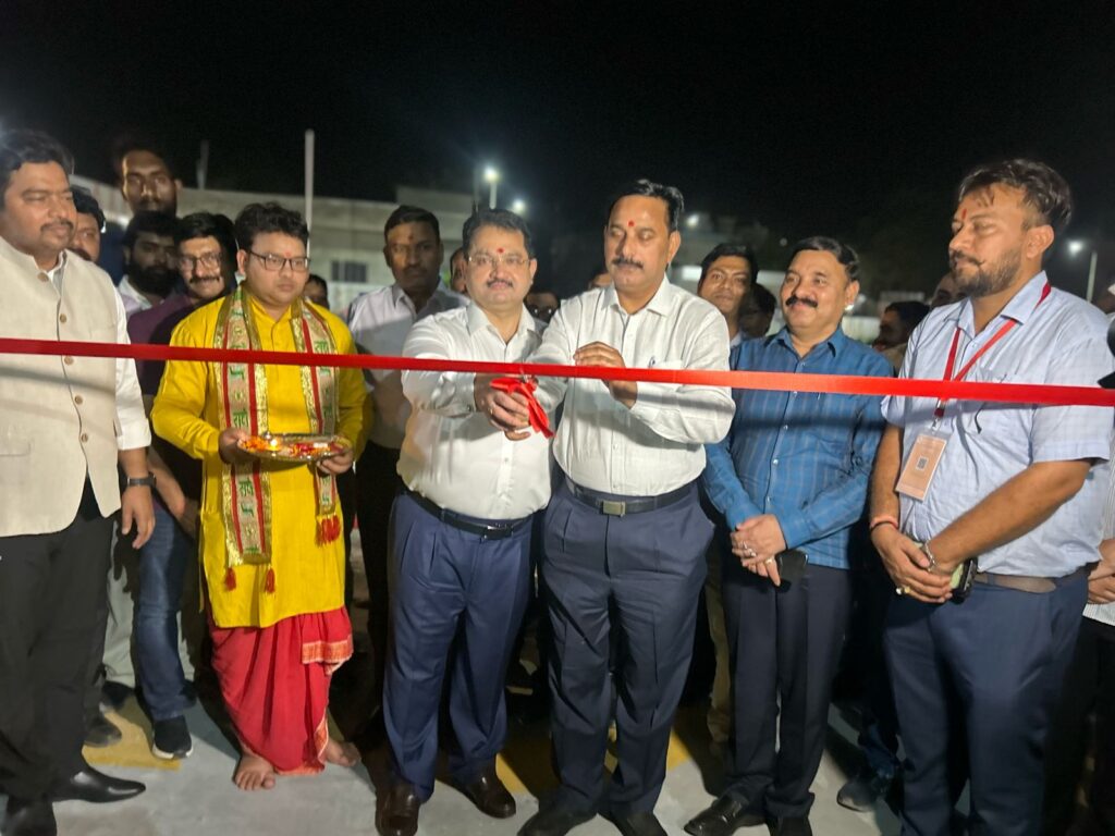 Baragaon Automated Testing Station : उत्तर प्रदेश के पहले स्वचालित वाहन परीक्षण केंद्र का भव्य शुभारंभ Baragaon Automated Testing Station : उत्तर प्रदेश के पहले स्वचालित वाहन परीक्षण केंद्र का भव्य शुभारंभ Baragaon Automated Testing Station : उत्तर प्रदेश के पहले स्वचालित वाहन परीक्षण केंद्र का भव्य शुभारंभ